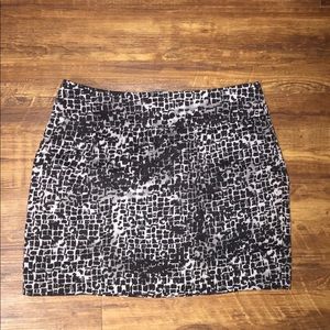 Super cute skirt with pockets